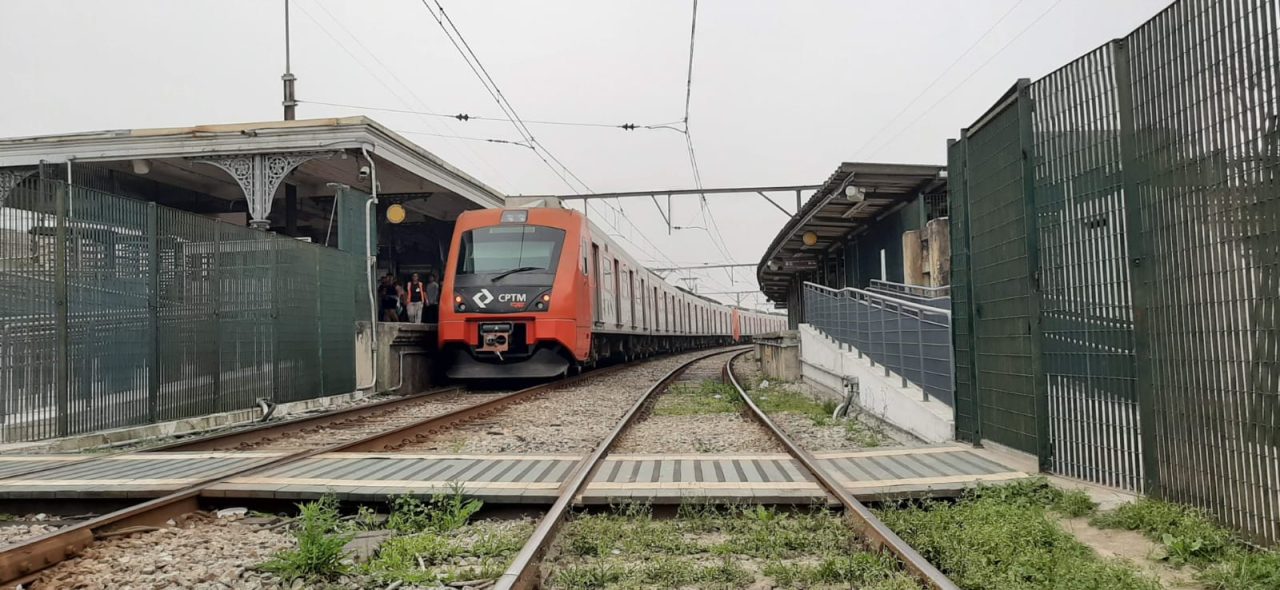 Linha 10-Turquesa tem problemas devido furto nesta segunda, 30