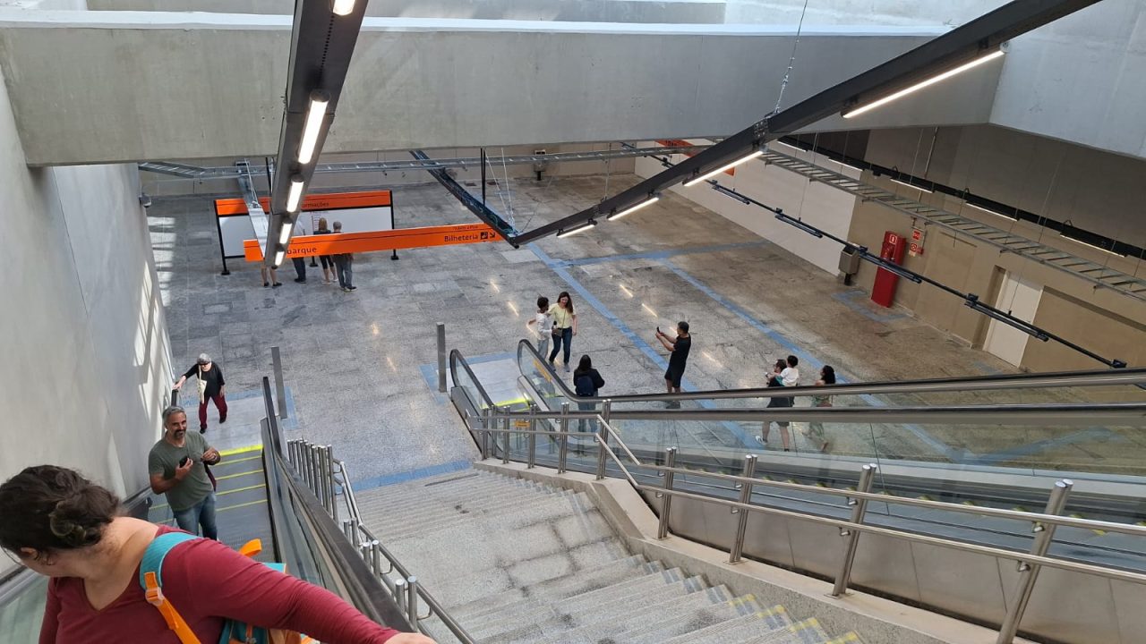 Linha Uni divulga numero total de passageiros no seu primeiro dia
